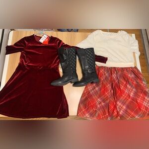 Medium size 2 dress come with boots.